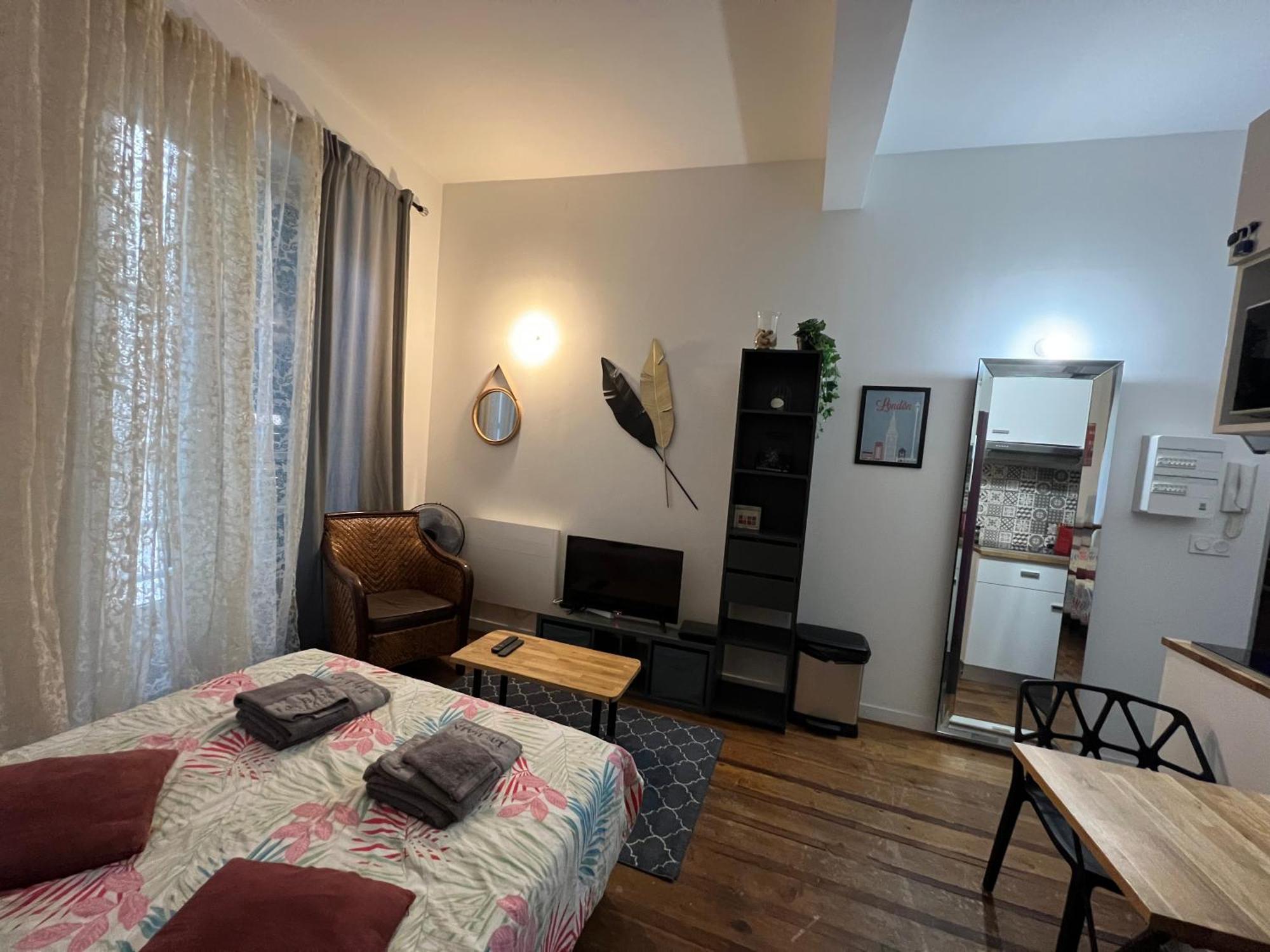 Les Studios Du Centre Historique De Valence Valence  Ngoại thất bức ảnh