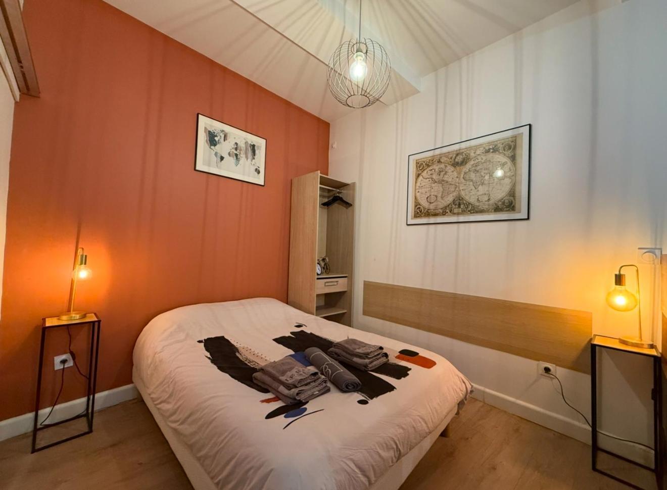 Les Studios Du Centre Historique De Valence Valence  Ngoại thất bức ảnh